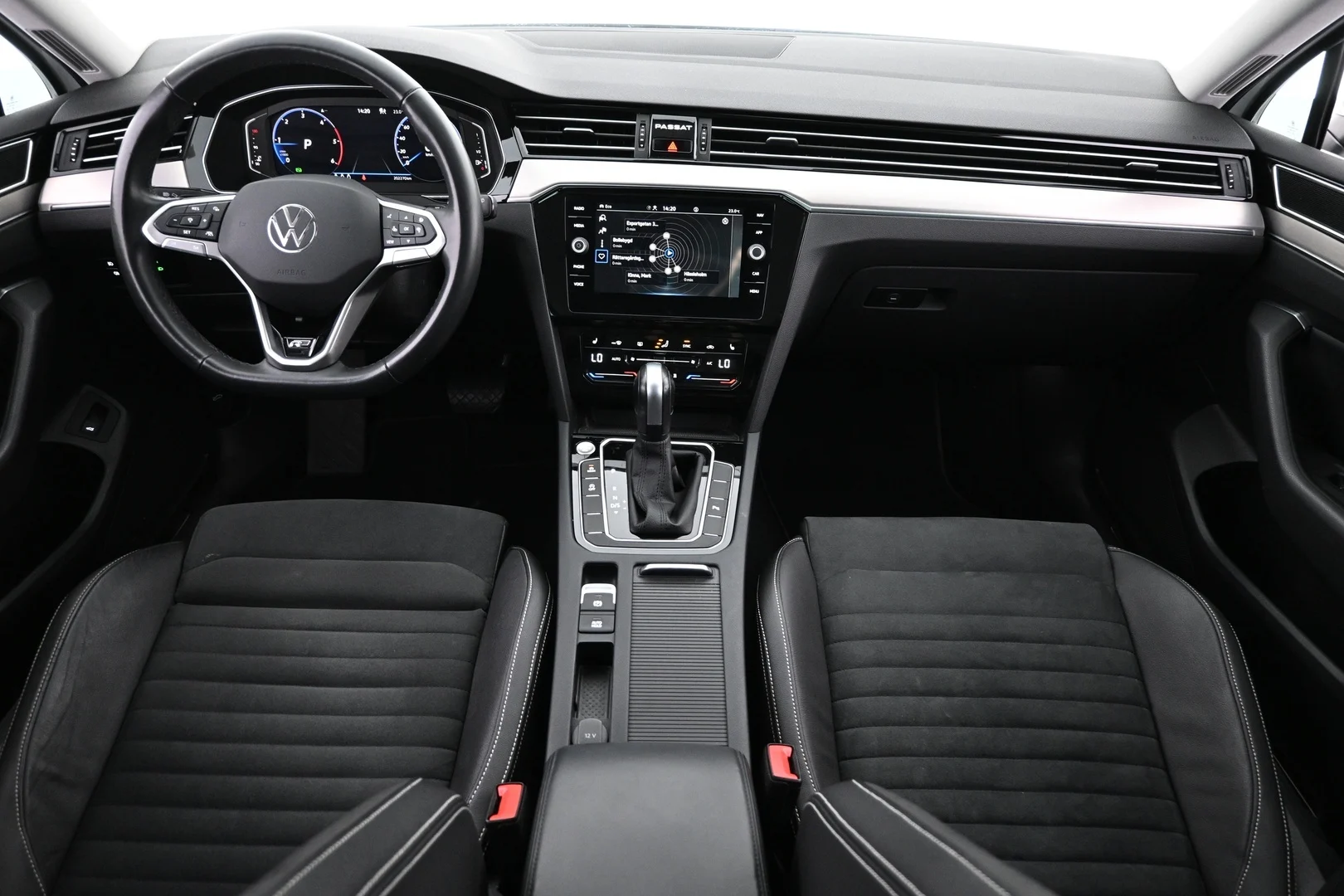 Car Image - 7zaZpTAXNdEhu8FVYvxFL0