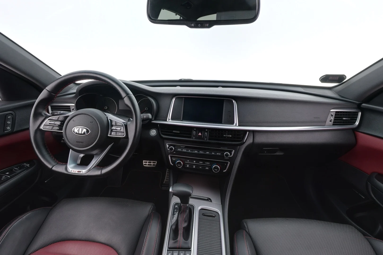 Car Image - 7qYmFHPngj3AO2iCImQBnr