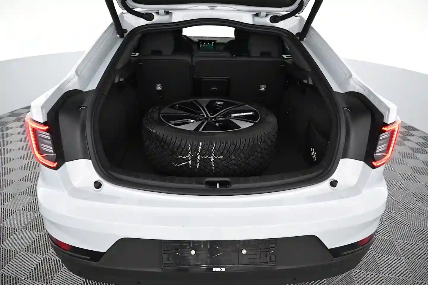 Car Image - WCKyEU7Kmb12rhhoJezgB