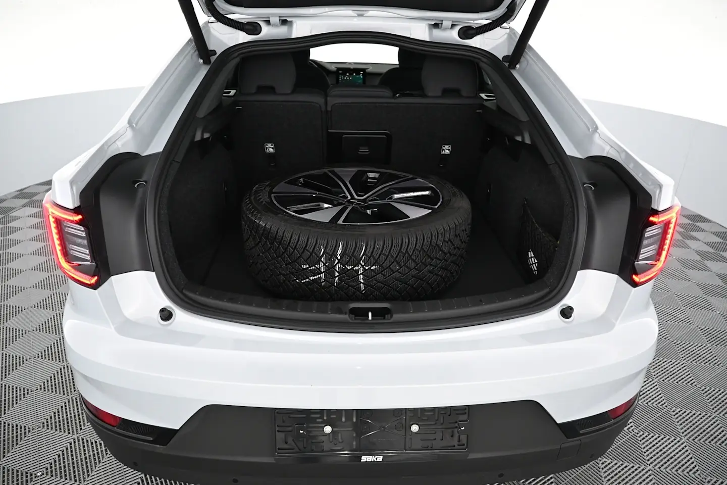Car Image - WCKyEU7Kmb12rhhoJezgB
