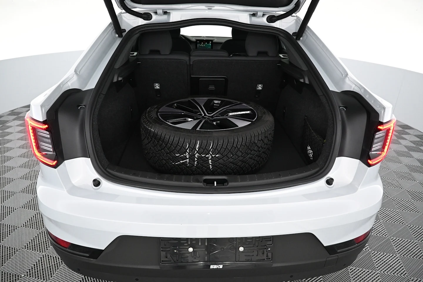 Car Image - WCKyEU7Kmb12rhhoJezgB