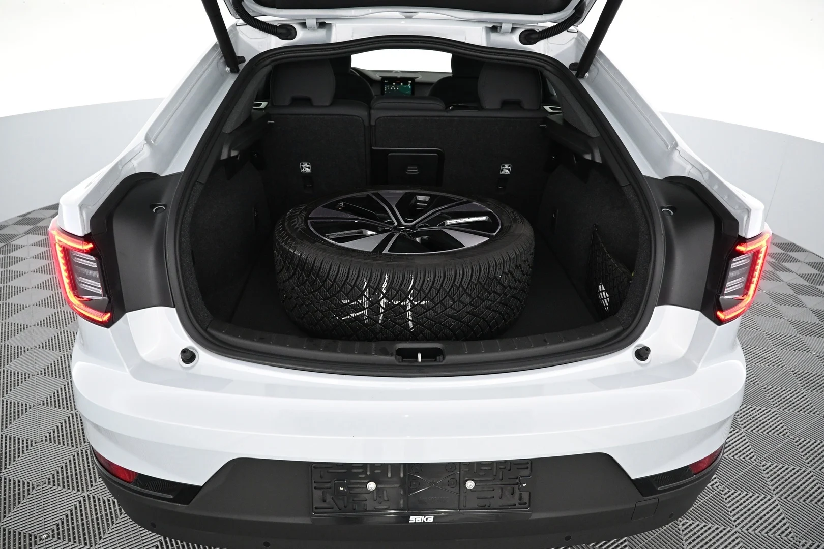 Car Image - WCKyEU7Kmb12rhhoJezgB