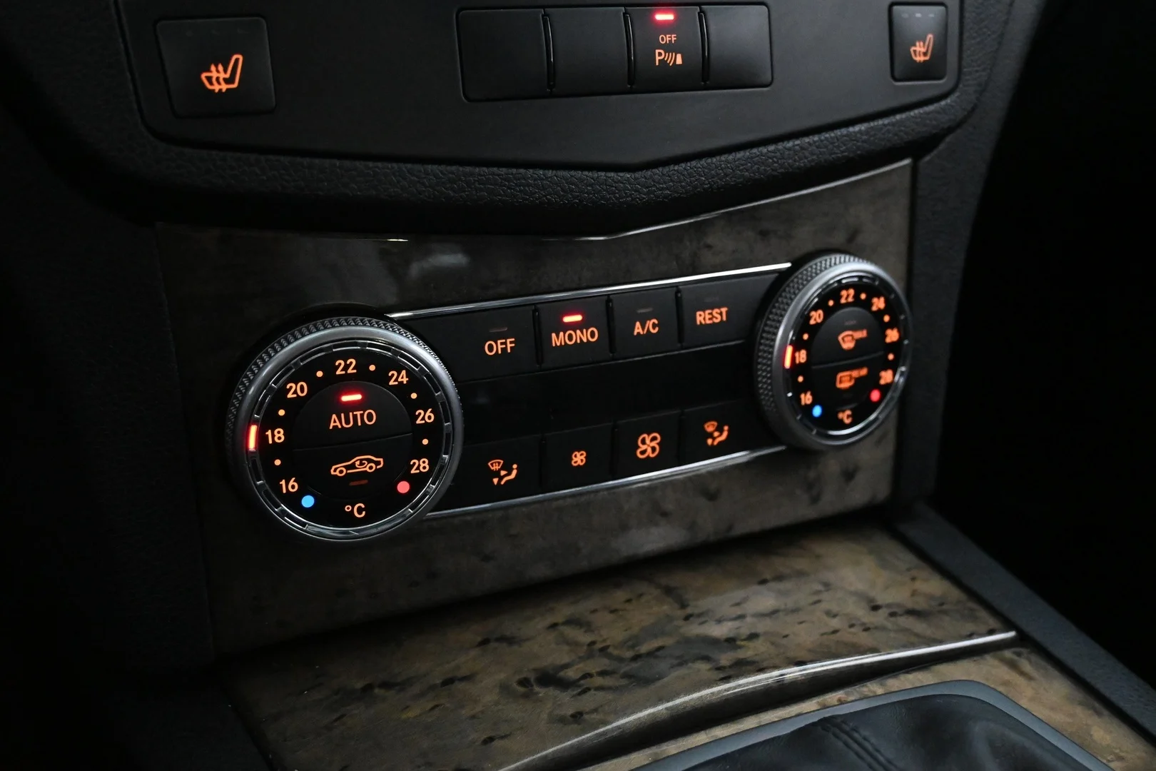 Car Image - 411w4RoKNSBzLrOrPc5Dz5