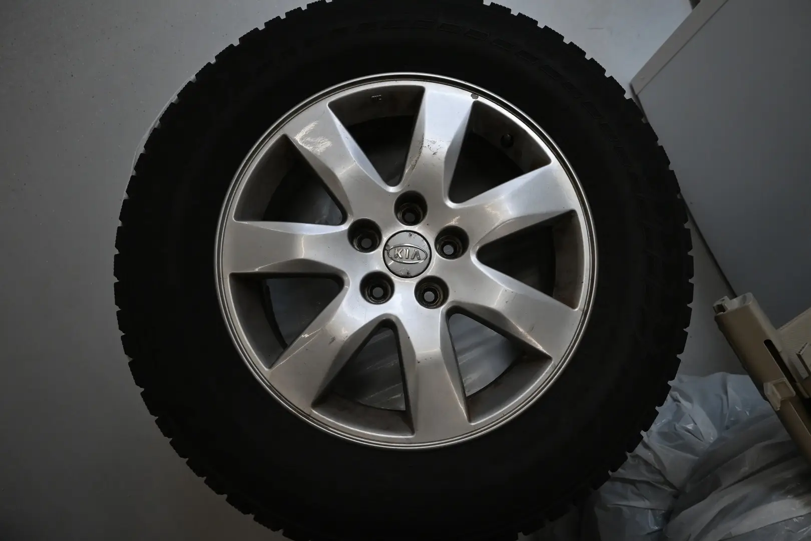 Car Image - 27xjf2TPpVvyIFDcXqJ9LB