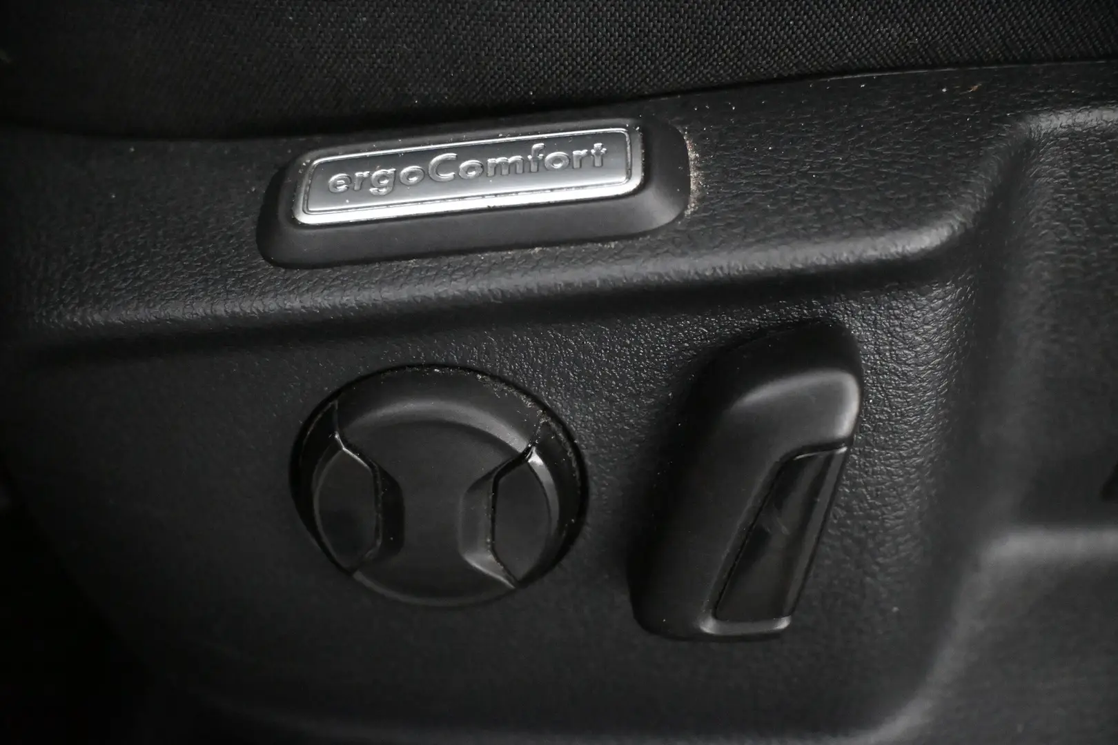 Car Image - 1fSmpqHeoIpLdqpKE7DISp