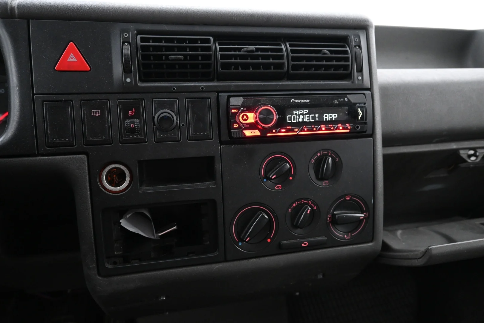 Car Image - a8LDF09Wq1lYIVyJRi2yK