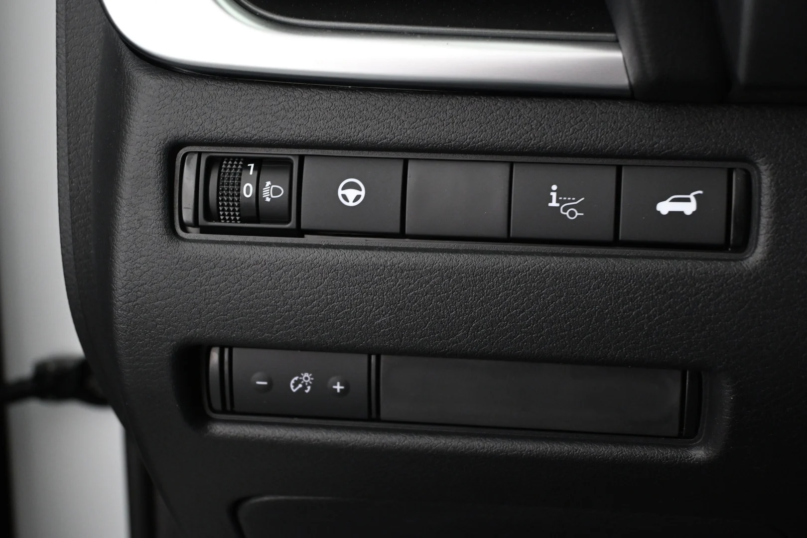Car Image - 5P3guo9uMqwd5yNiPrmkiV