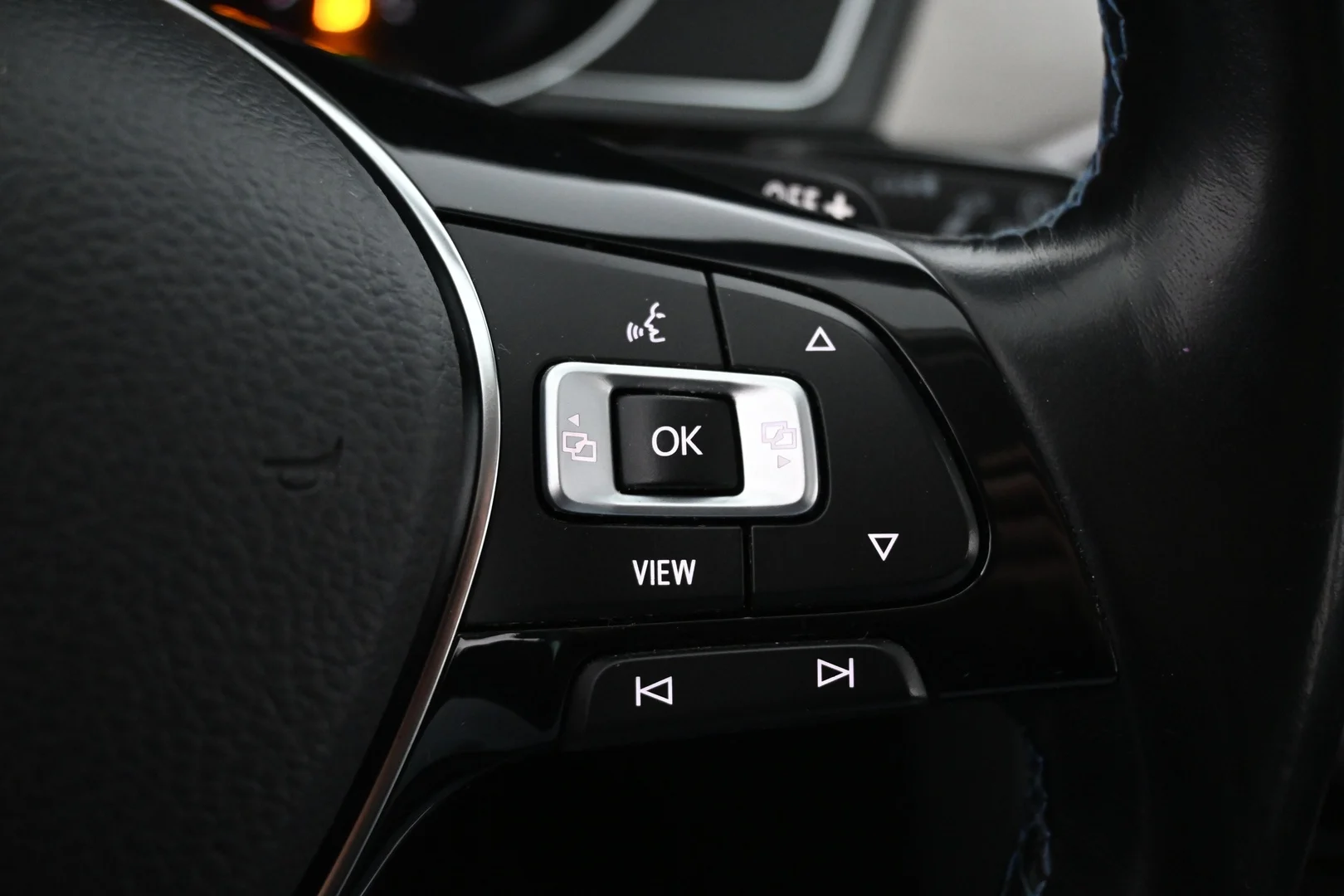 Car Image - 3Kfiu7oIfEuxYT8KgYBhAZ