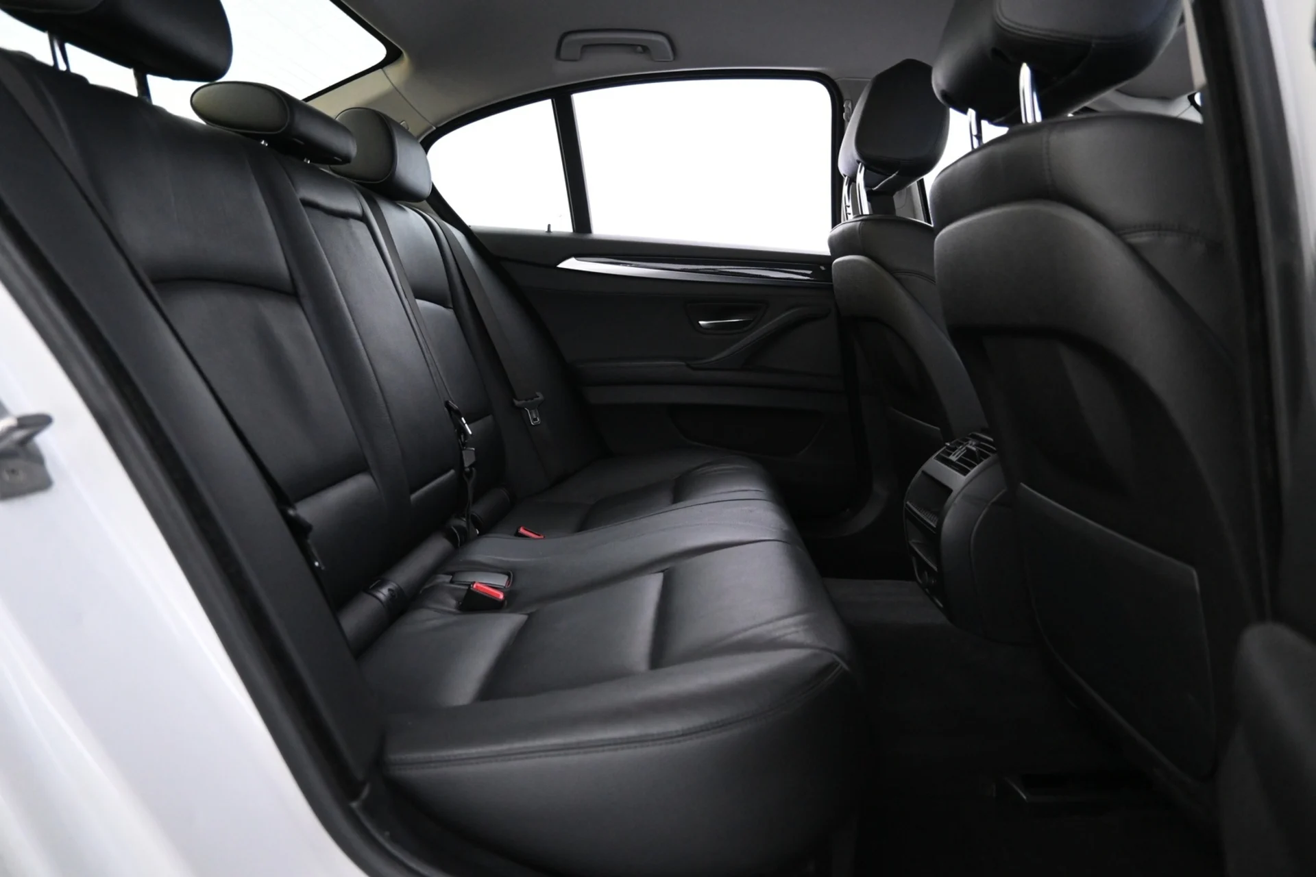 Car Image - 6yfAw8vsA6yStCzSwlIKSZ