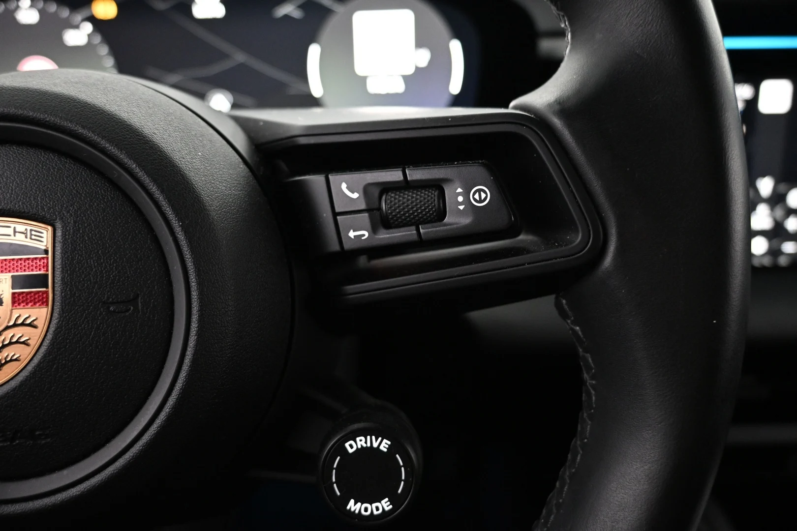 Car Image - u4wp1yNanBxDCB7ZObq0Q