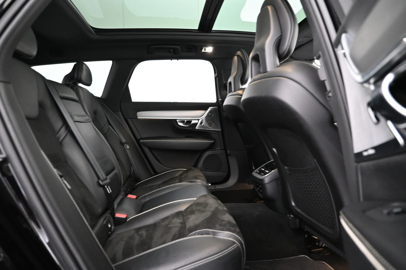 Car Image - 1sVrwoiOSNGPlqlVXkA58w