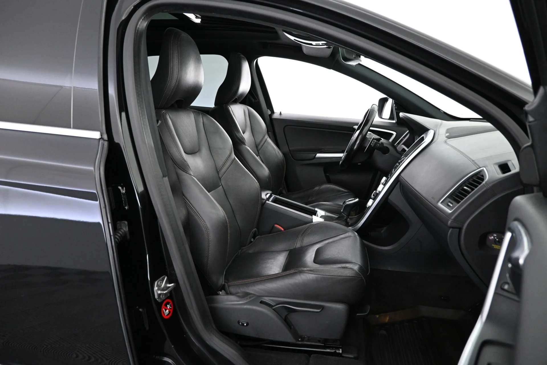 Car Image - 3wEMiEHtDJckNKkqoFWtf4