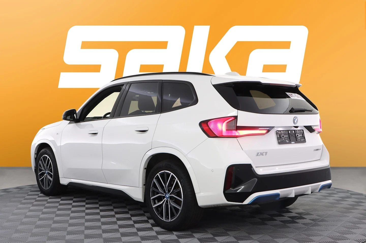 Car Image - 12JlXNuBvzFuqh9KMbnke6