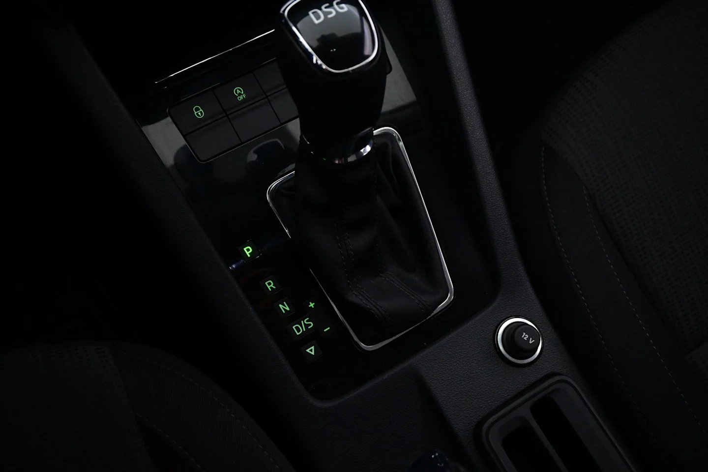 Car Image - Iy3yJM8V4h9xhr17REdd4