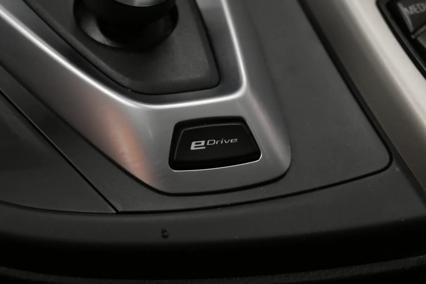 Car Image - kDEnVpyw4hkcPtCGKSsIn