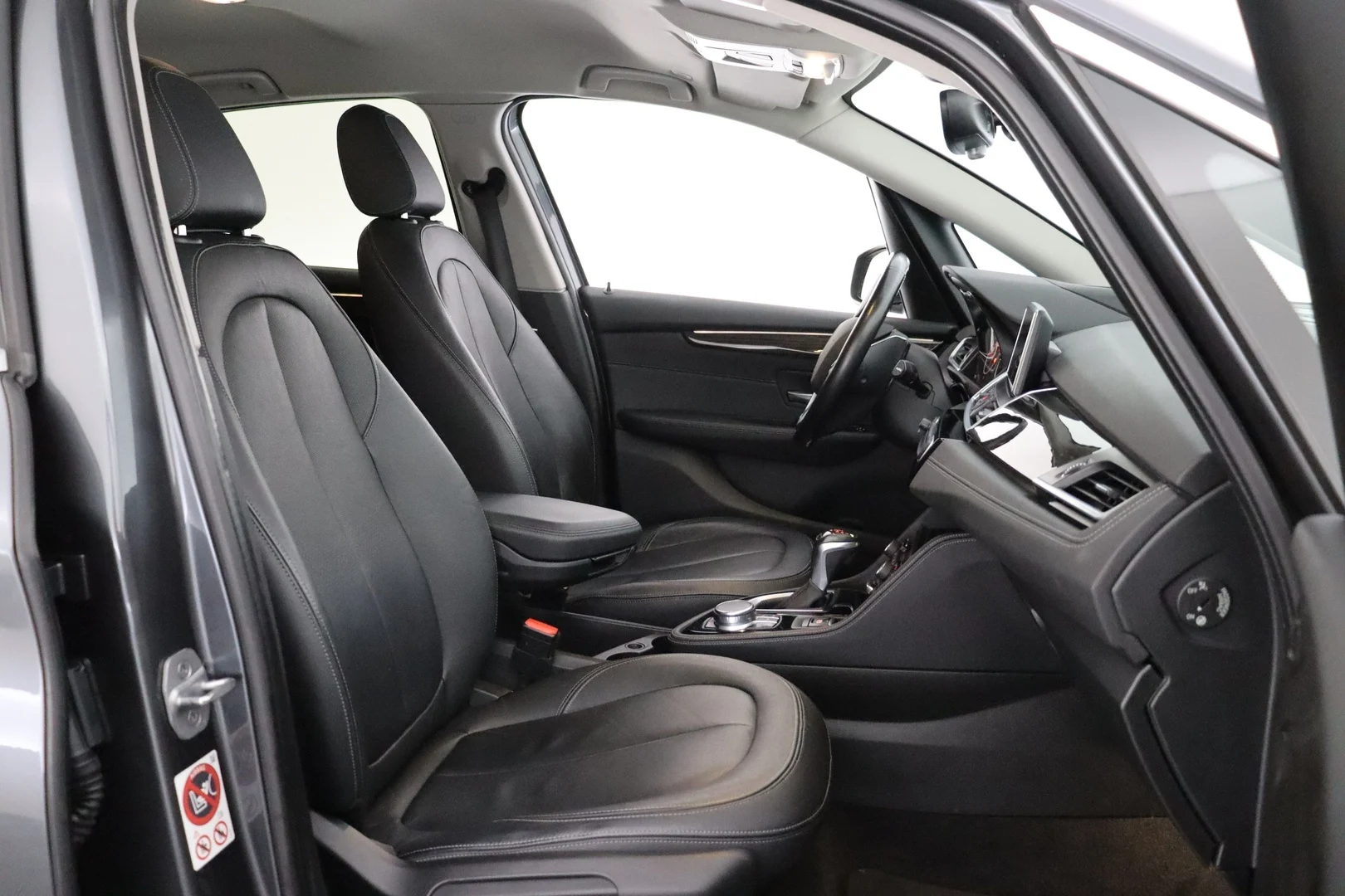 Car Image - 542zkjUrLYyUCx4xrBDeKP