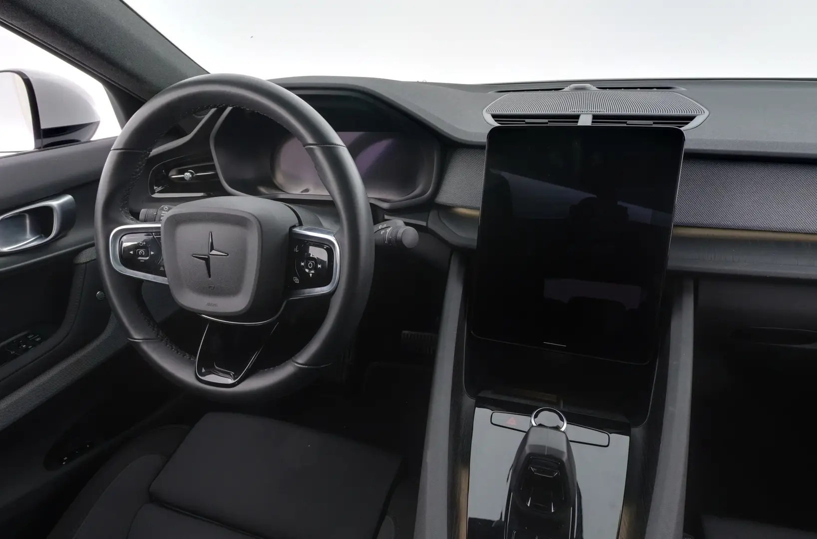 Car Image - 1LzhR75lq3iowIiMkKJmlZ