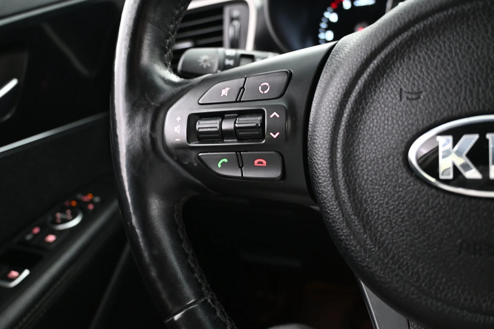 Car Image - 6hdJwx45YBD2wmsnBJVJJX