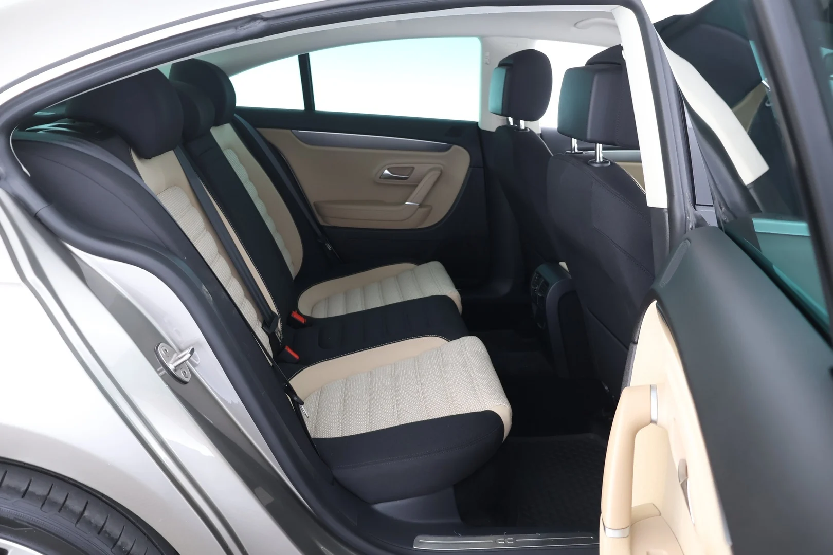 Car Image - 4cAWCTAfRbWRcS1B4Ab7xQ
