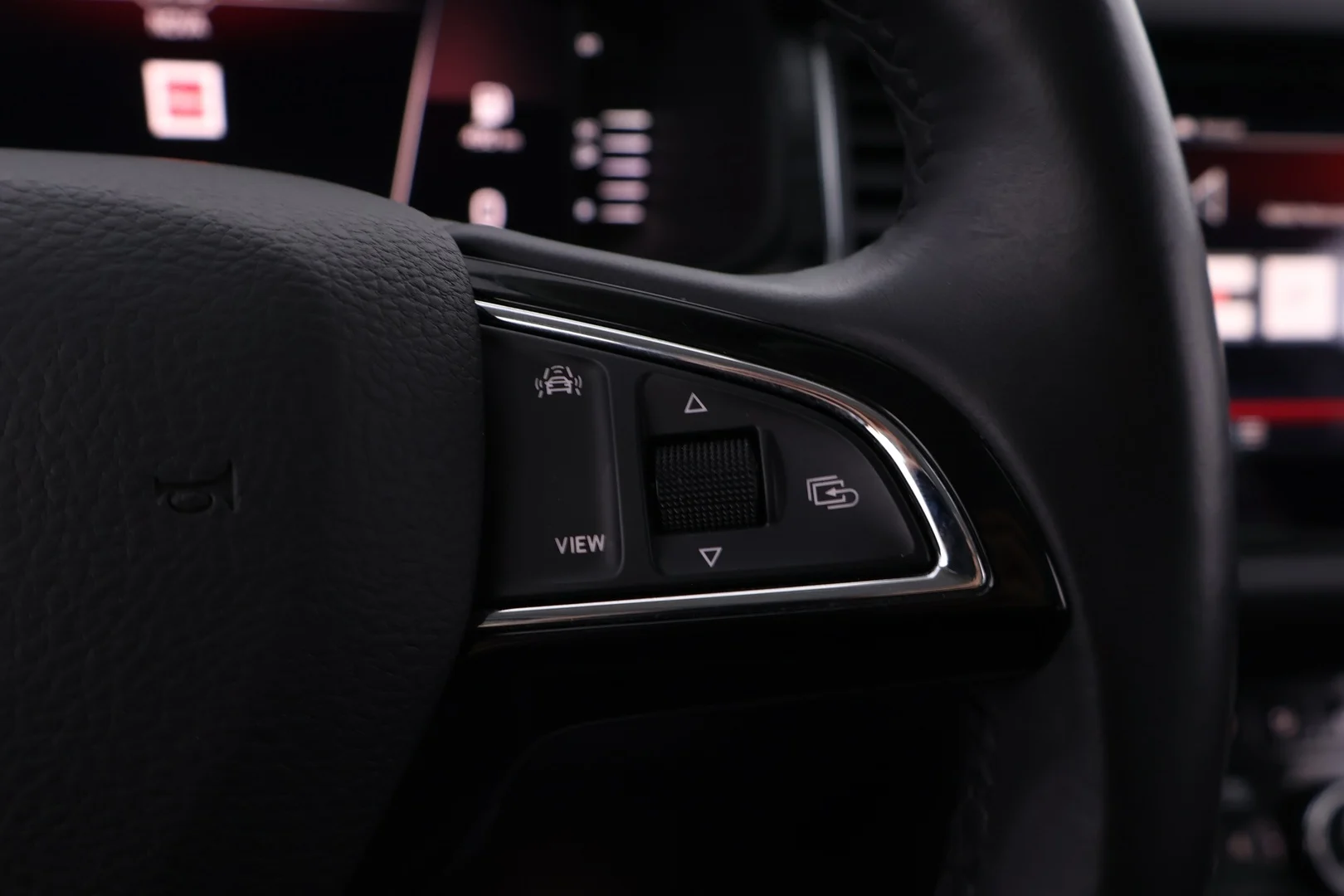 Car Image - 2SOrKvxEeSBfPIQ5jRhX6H