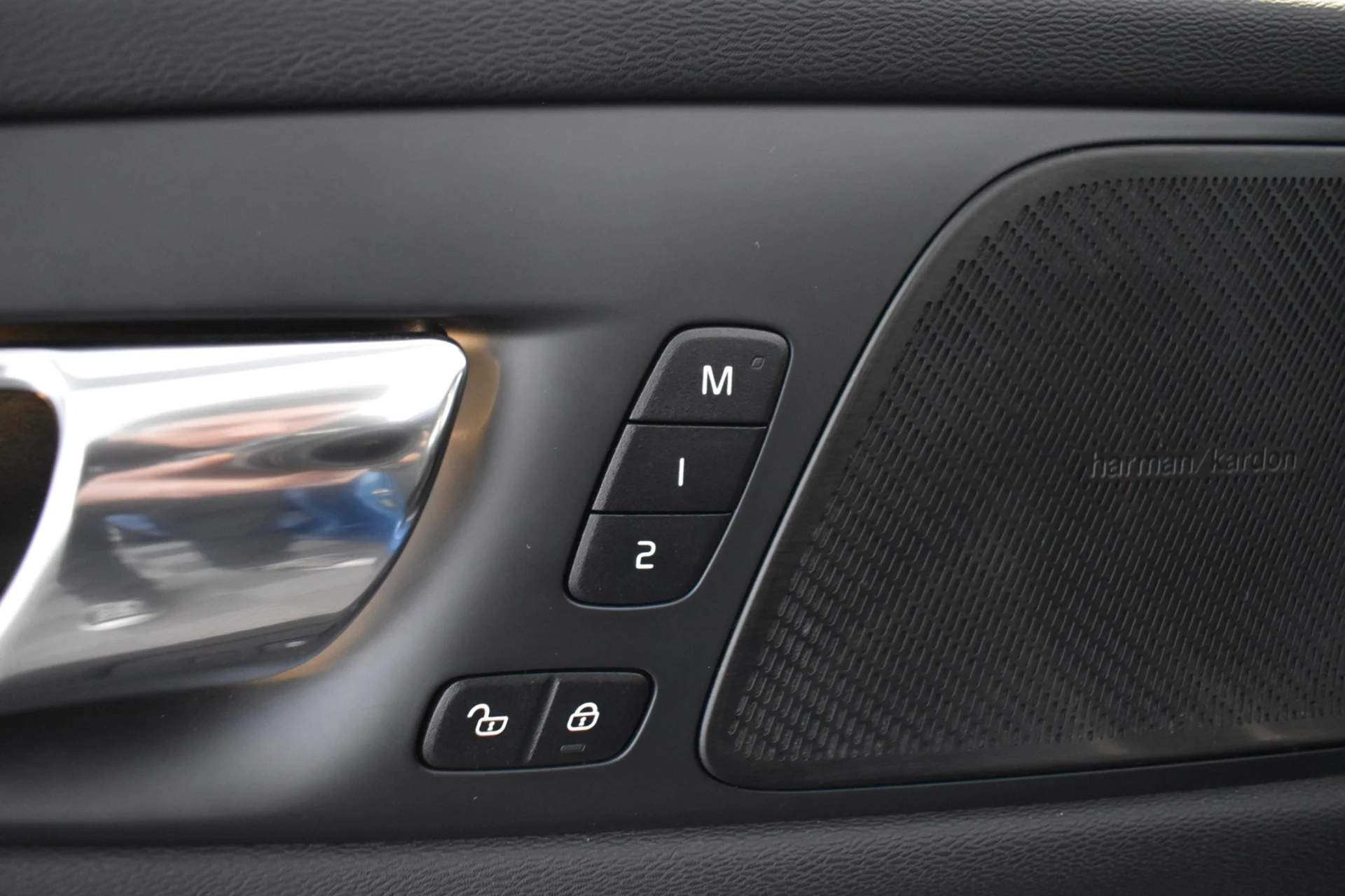 Car Image - 4OaWln1xCjQbdYvUEzYCfn