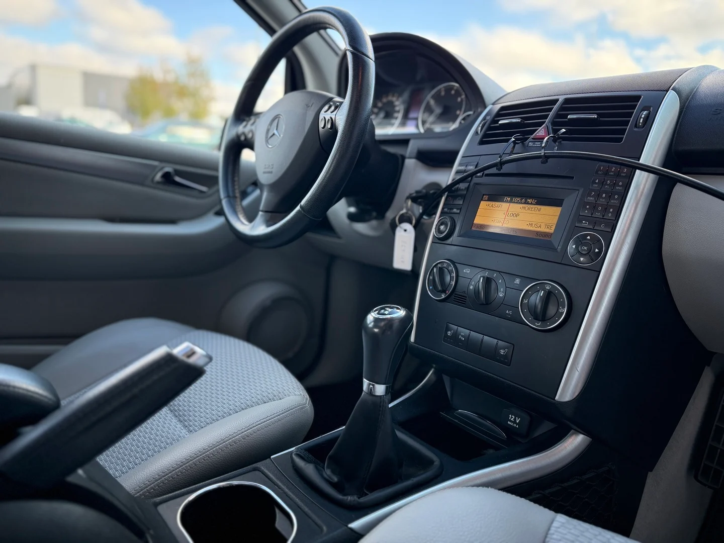 Car Image - 18Ky3iuPFMq1fnwsHCTNT1
