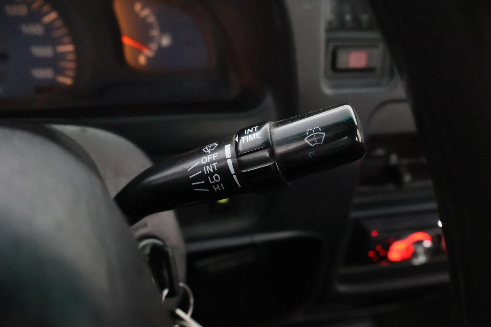 Car Image - 1nd9uA4KWcTamp6lMjsZWd