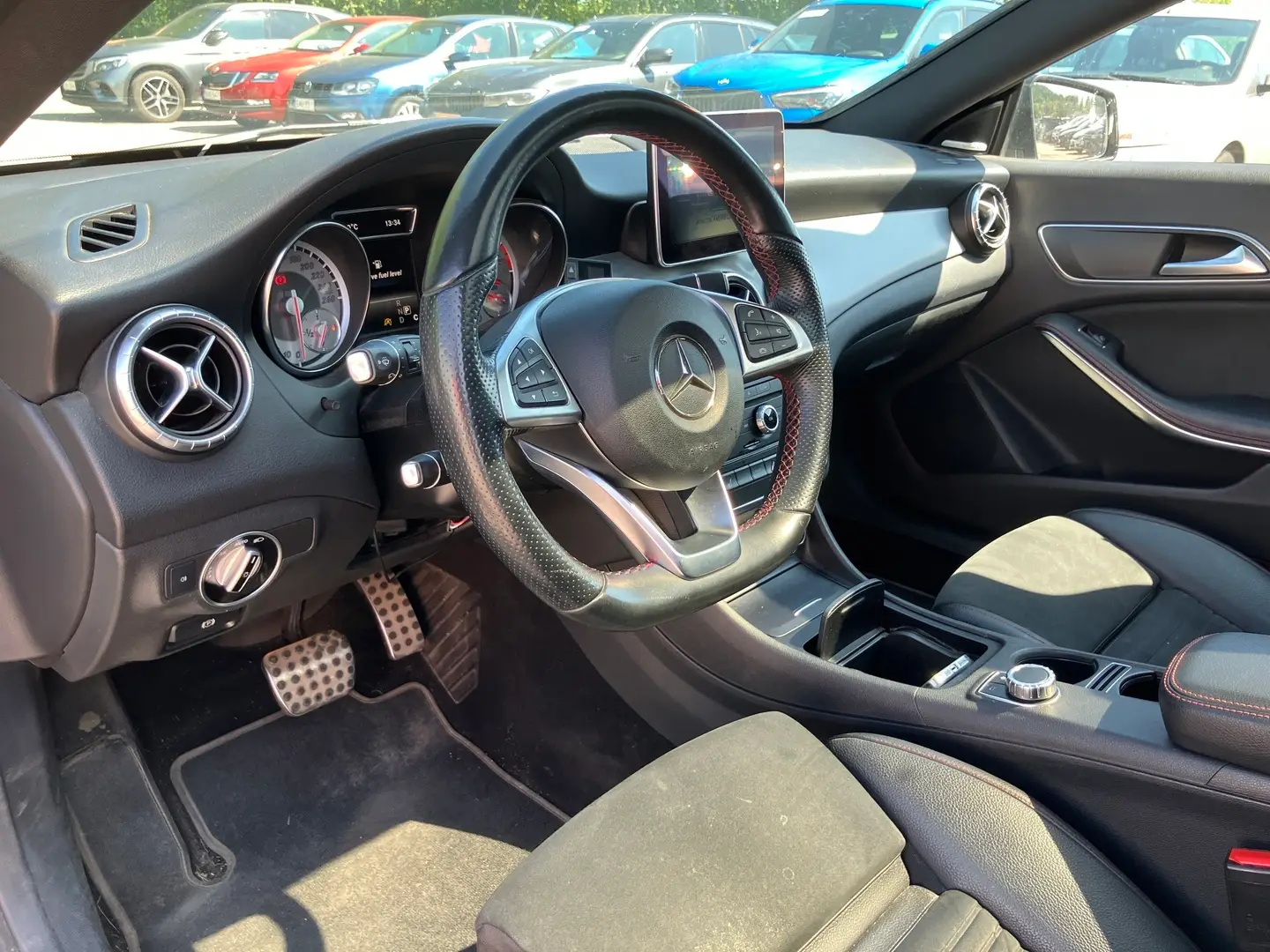 Car Image - 6sl9ugzA53Zqb19BhuDZM2