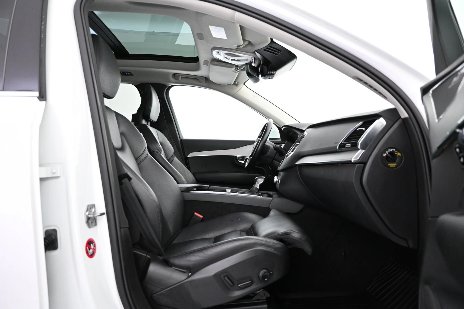 Car Image - 3Y76CznNJwSuHmAqSSDjPJ