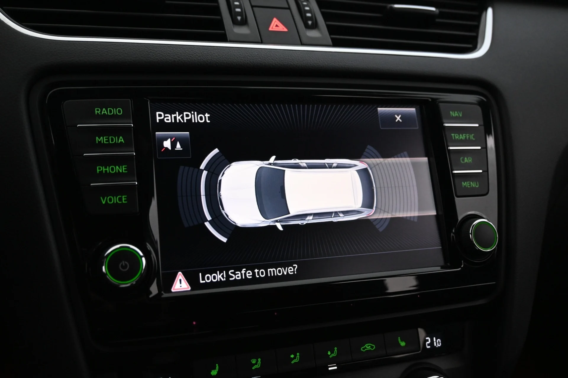 Car Image - 5iLkLB9NDhx3o2EfdumDFg