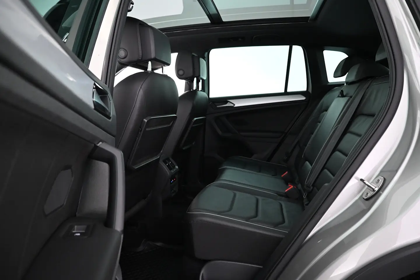 Car Image - 7sNFfPPvEw5ehHgVNhtqXg