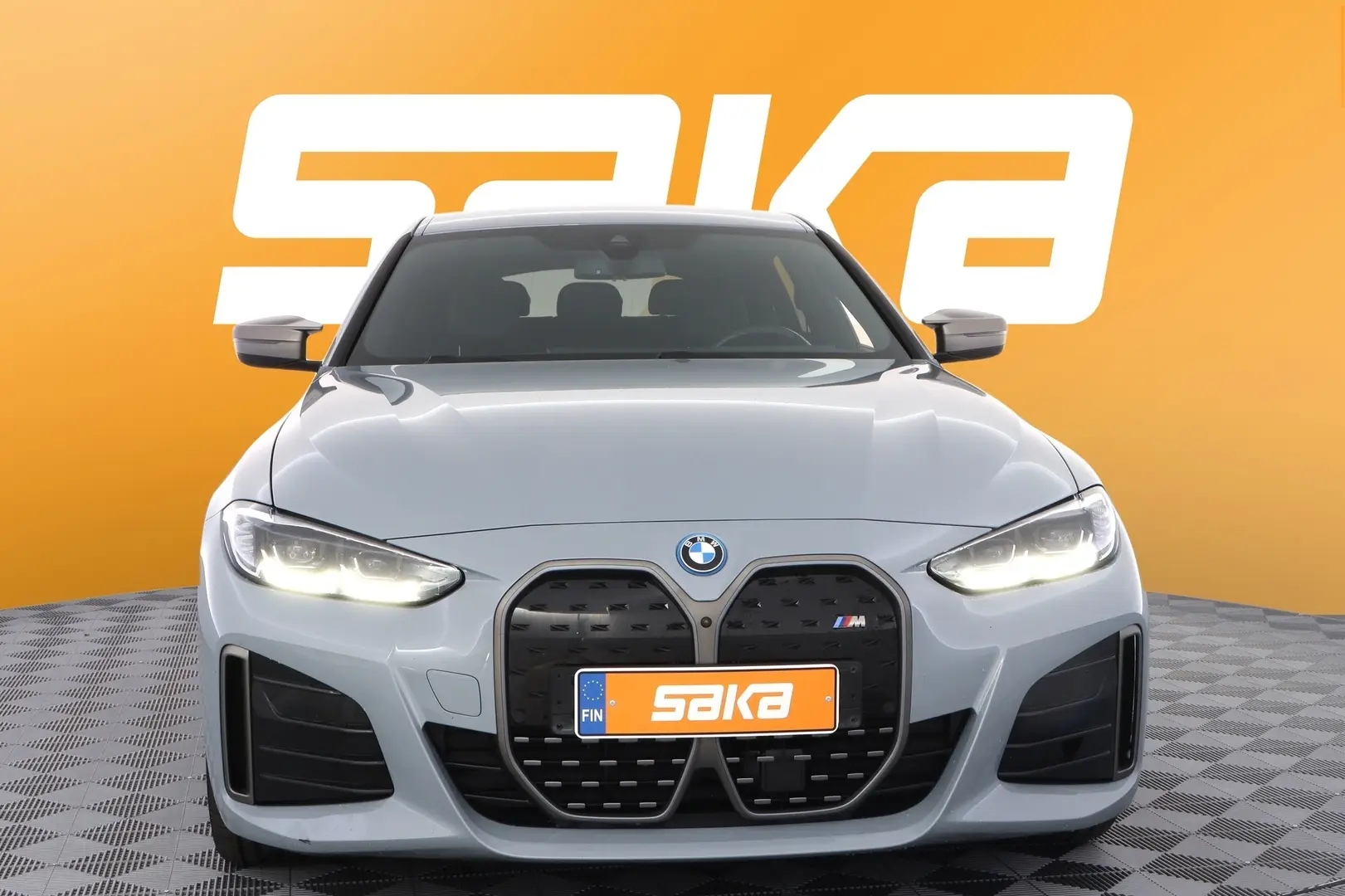 Car Image - 19UYJc9TFAEf7pSRHPe5FQ