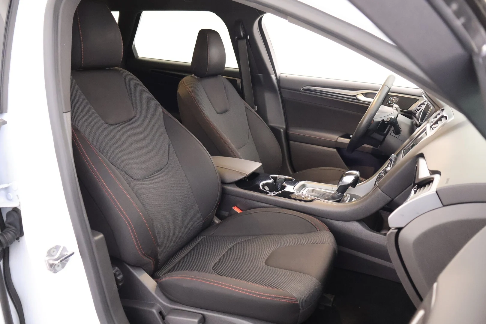 Car Image - 4ArACANMCrxKOvbiXDL8xx