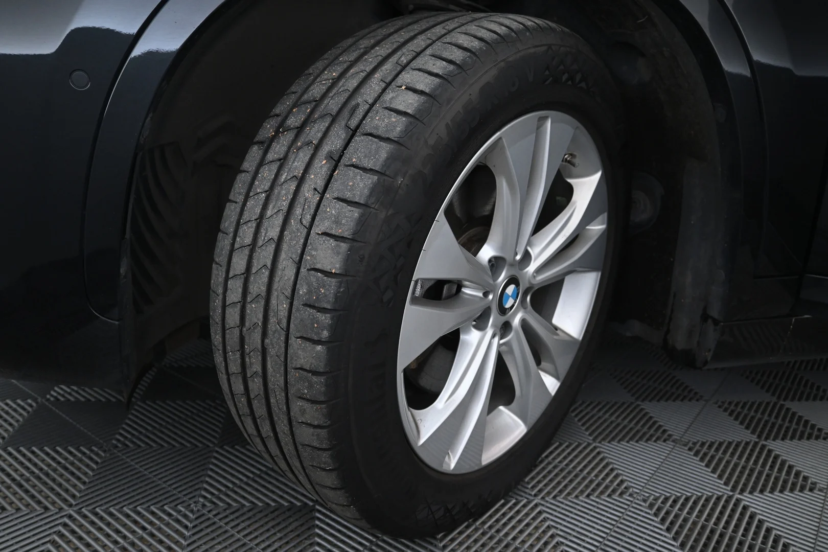 Car Image - 6Kcknw8F3VYQSA9KDDWU1Q