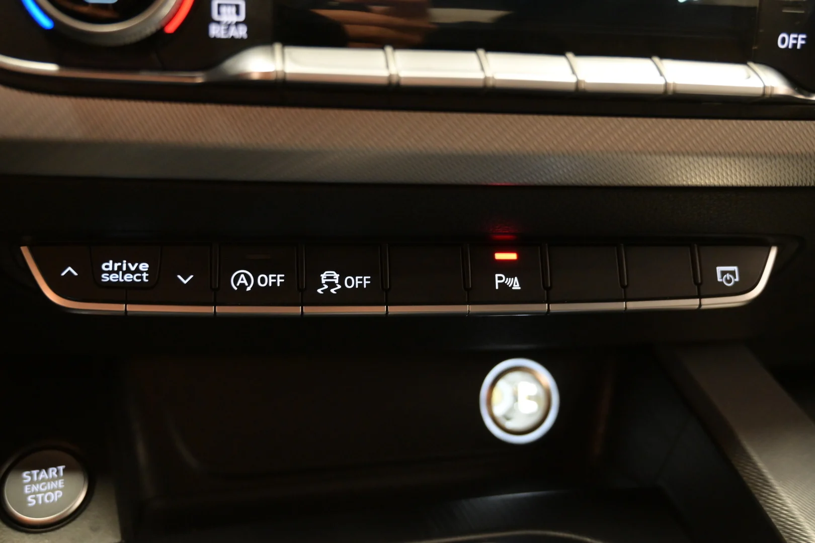 Car Image - 3j81tjdxDTGsrvVX7UQhil