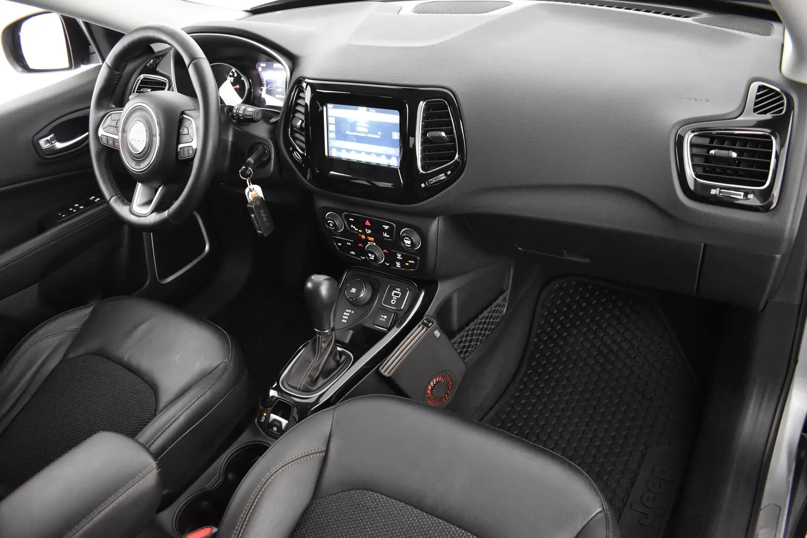 Car Image - 7kS6aF3LT4RlimUHk90vuY