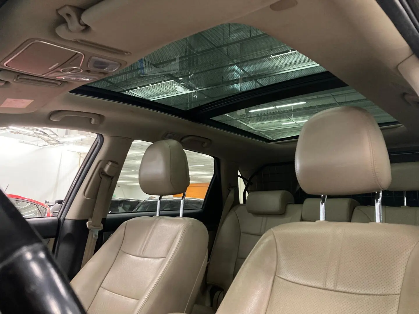 Car Image - TAOYawf5RymjZRaOWDVog
