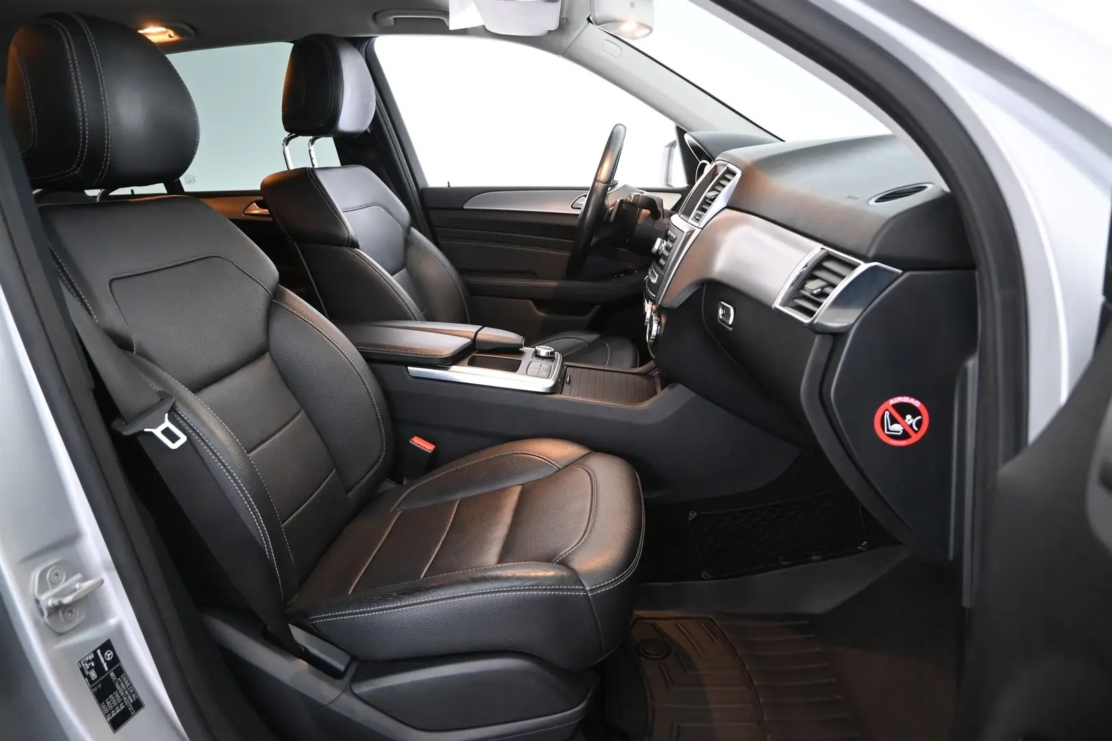 Car Image - 6YQSxz7IgjvL1UqUZ3Oho4