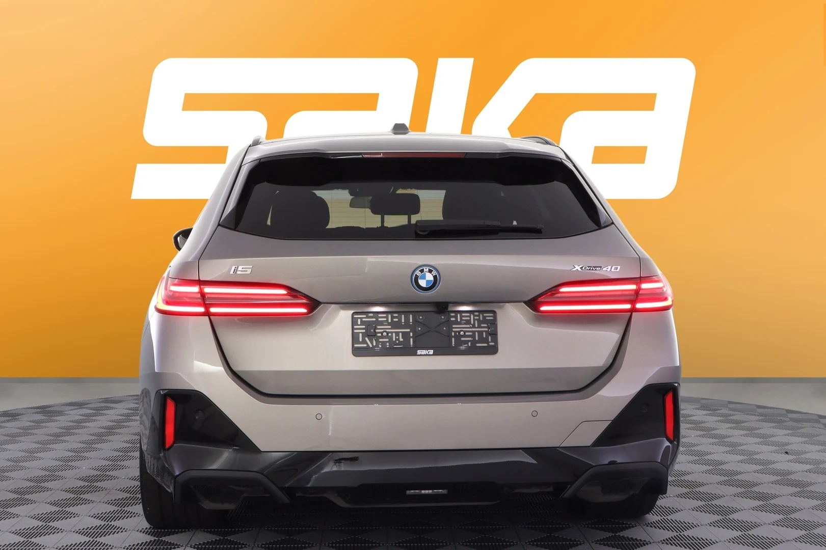 Car Image - 3fLmq34zL5Nn4X1hOmxT9N