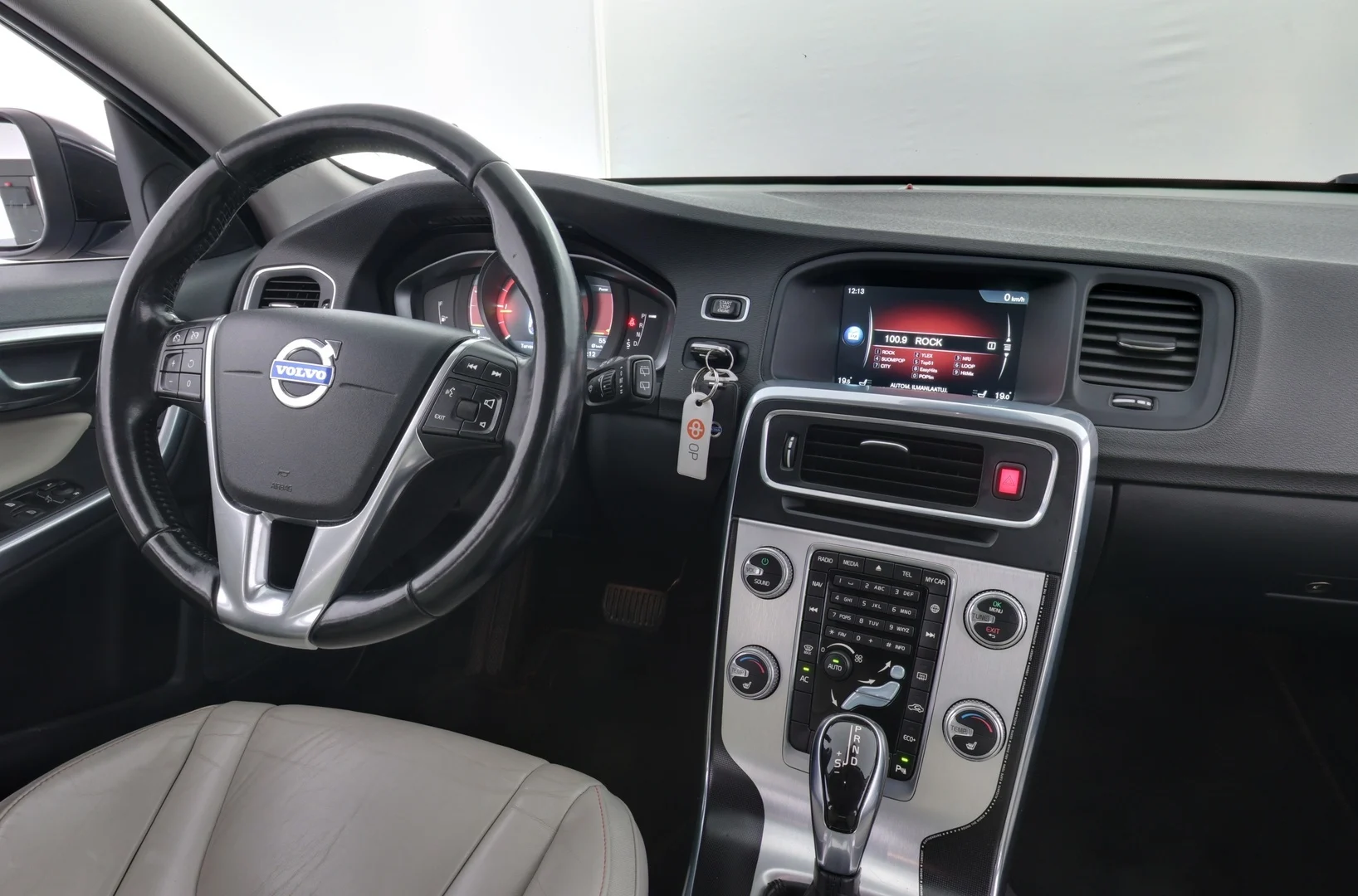 Car Image - 67GgoDf2XRIL5jxR9qXuIa