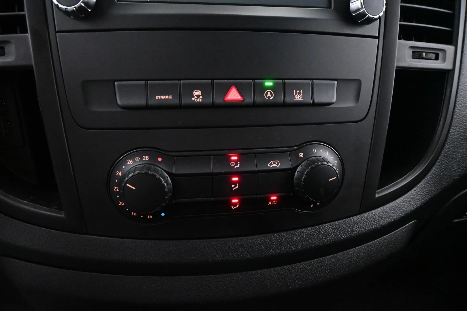 Car Image - 56caE7TGntYuHSqdmNaMDS