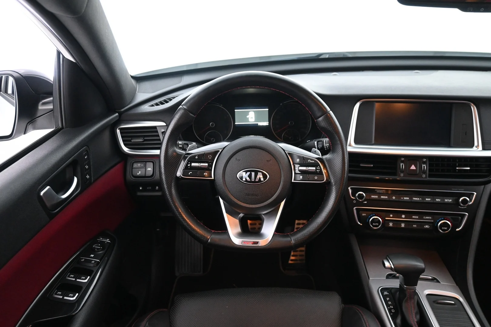 Car Image - 7qYmFHPngj3AO2iCImQBnr