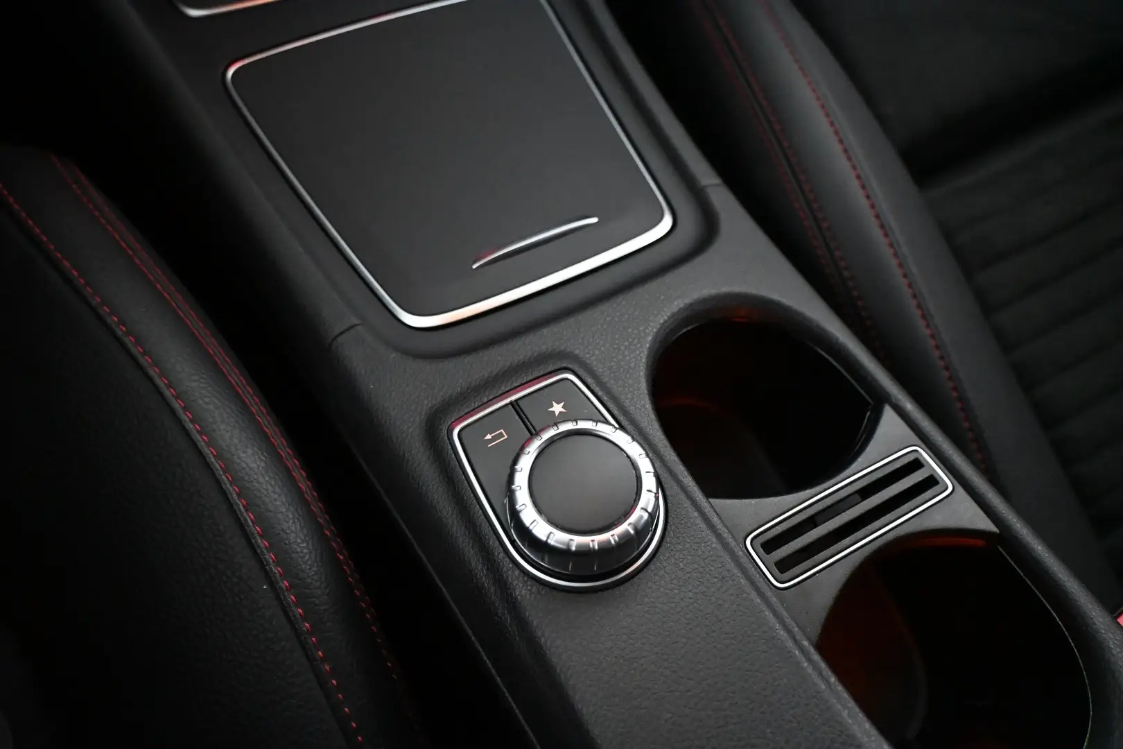 Car Image - 76az3h12EEdLlUJcjmnWOs