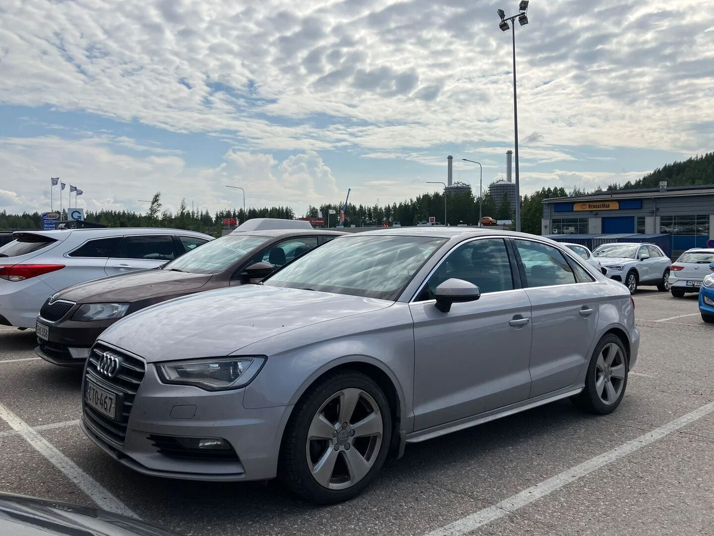 Car Image - 7xiGmSxeLHIbZz9Syr8JT7