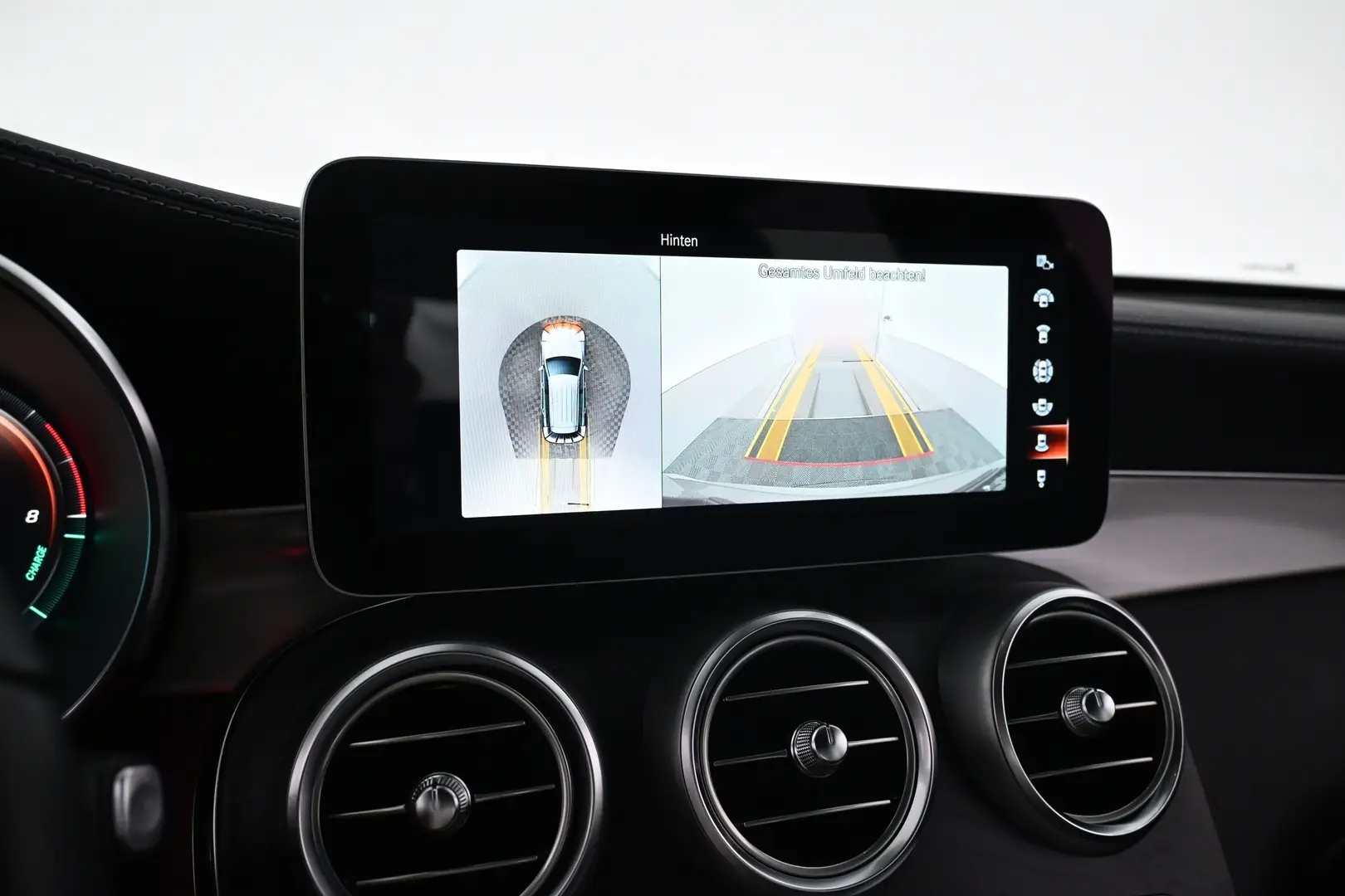 Car Image - 5zOW3G9IP04ZiOCHM1ZoxI