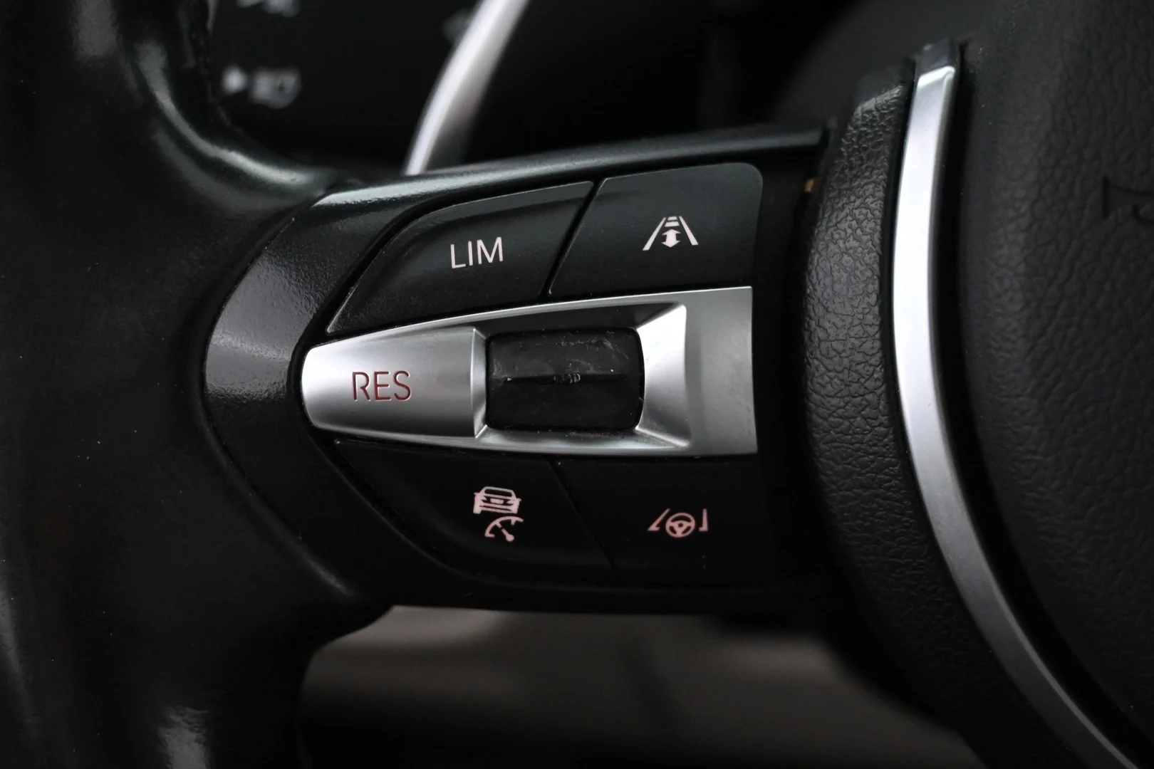 Car Image - 5W4ZEfJJeYw6fC7SHNVzxm