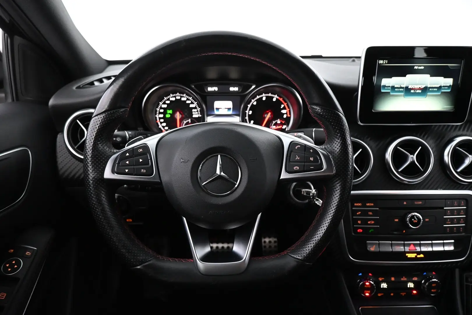 Car Image - 76az3h12EEdLlUJcjmnWOs