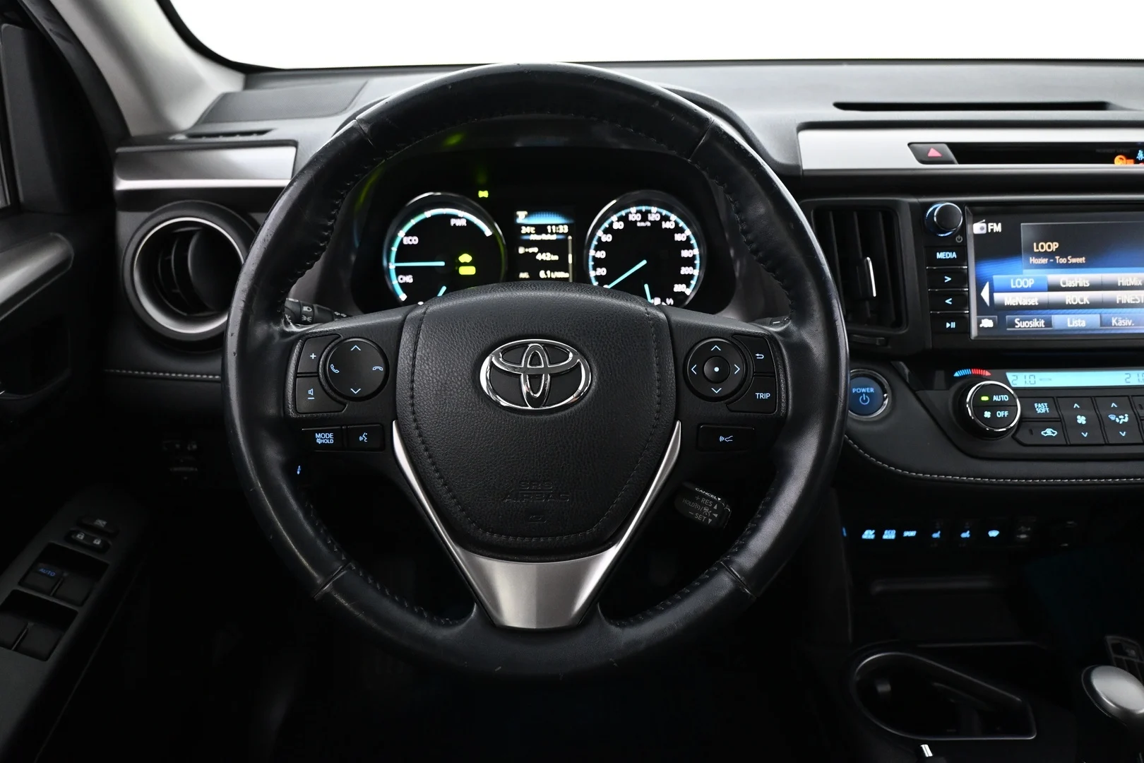 Car Image - 74bFHYtM0r4TXBHWLW6bDr