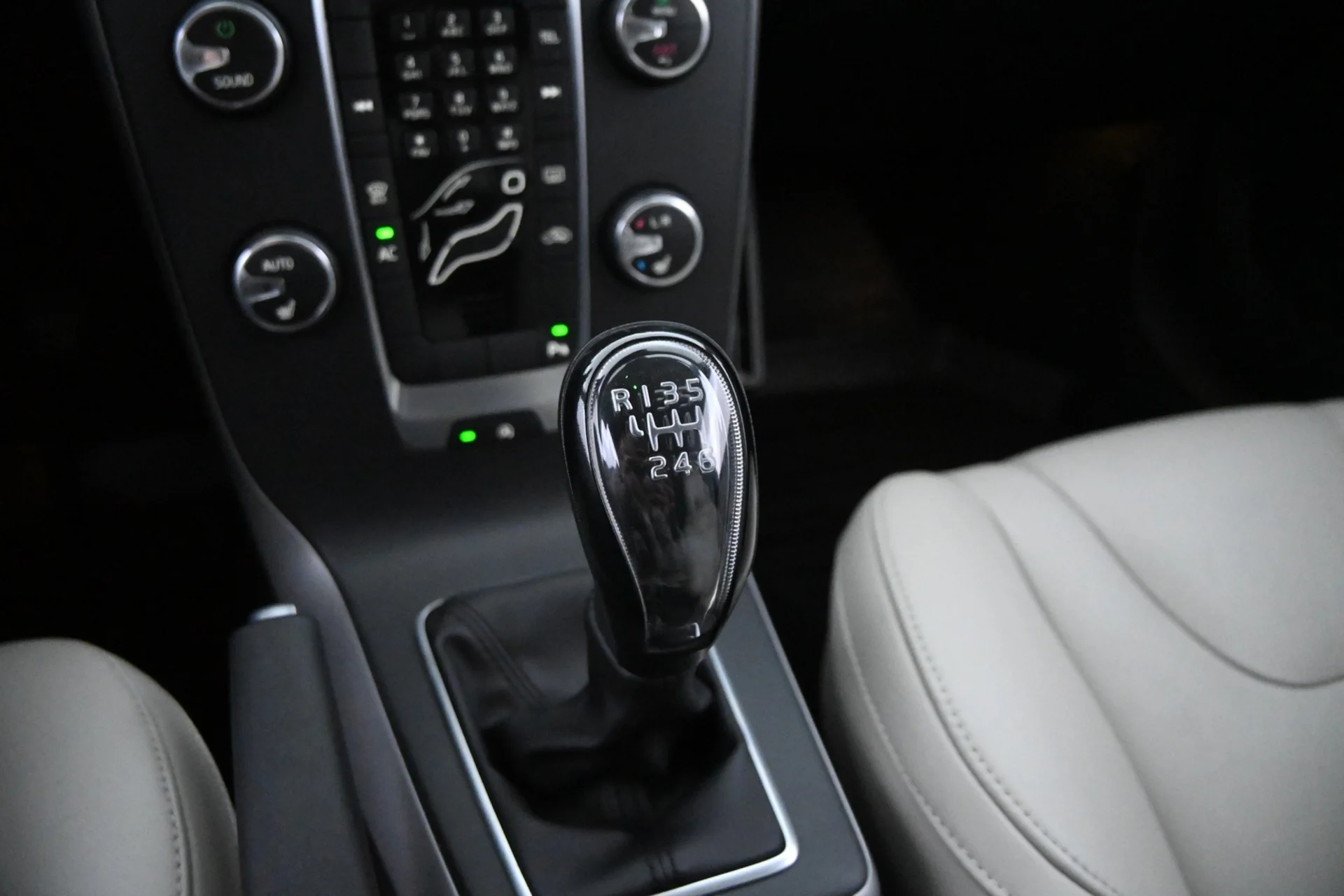 Car Image - 2hT8tpqmQKyk5QkfZNOWdt