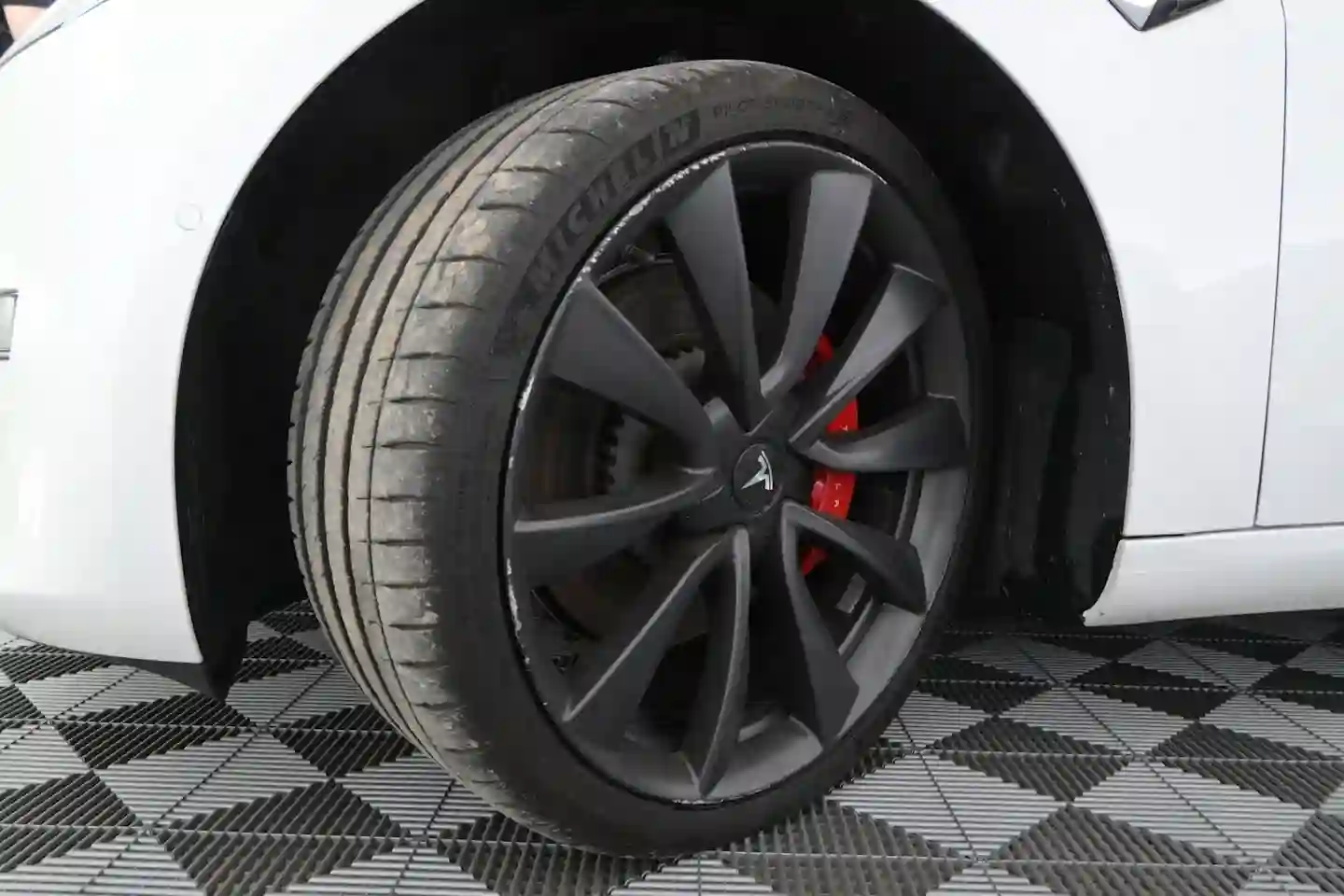 Car Image - 5ZBJnJa7VlO5vaSkIytHa9